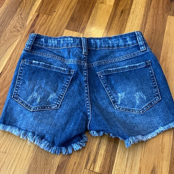 Just USA Women’s Blue Ripped Denim Shorts Size XS - Picture 6 of 7
